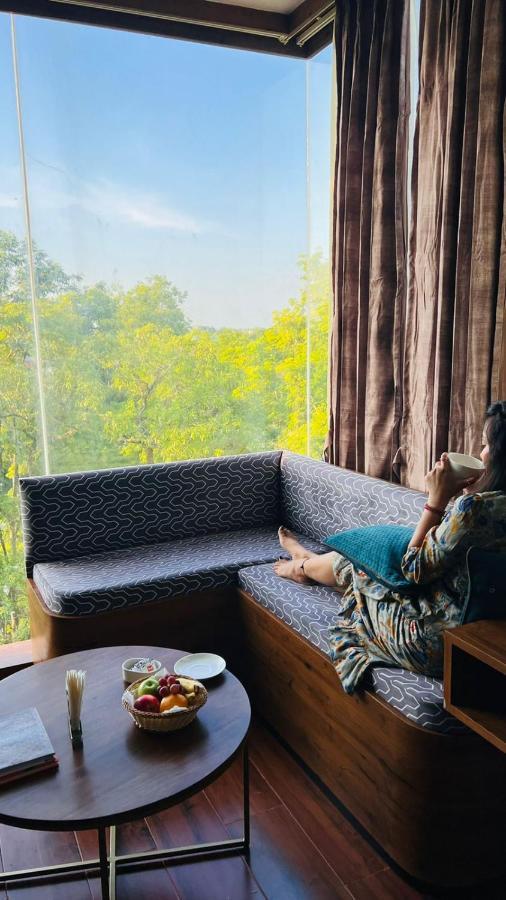 The Convoy Hotel Dibrugarh Esterno foto